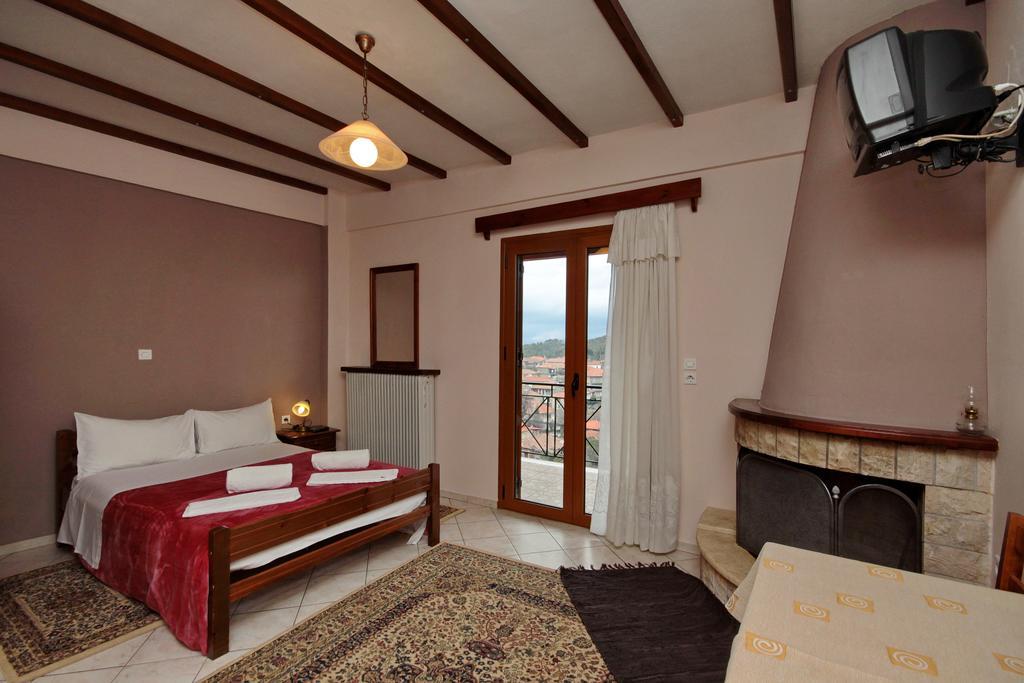 Guesthouse Panorama Вітіна Екстер'єр фото