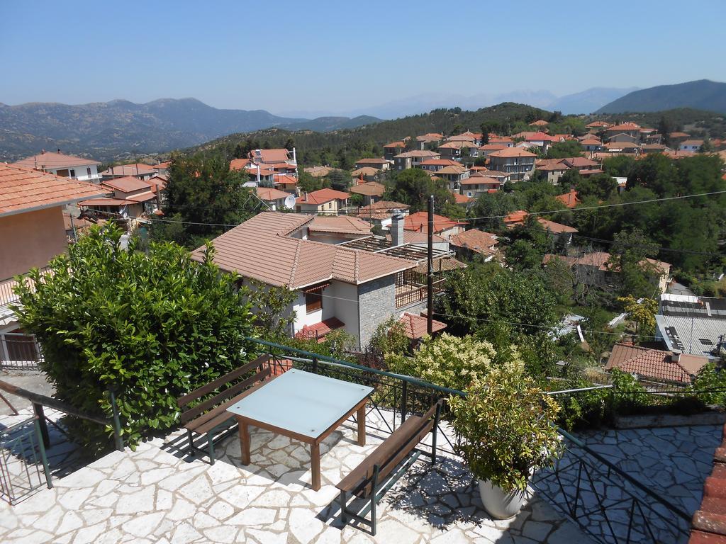 Guesthouse Panorama Вітіна Екстер'єр фото